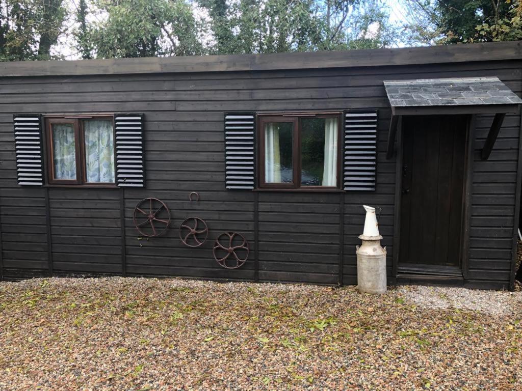 The Cabin At Hillhead Farm St Columb Major Exterior photo